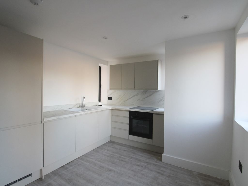 1 bed flat to rent in Mulgrave Road, Croydon, Surrey CR0, £1,250 pcm Zoopla