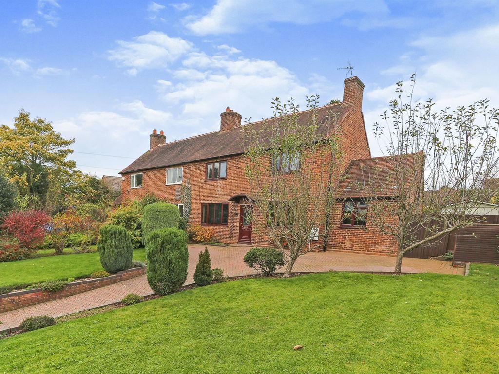 4 bed semidetached house for sale in Maxstoke Lane, Meriden, Coventry