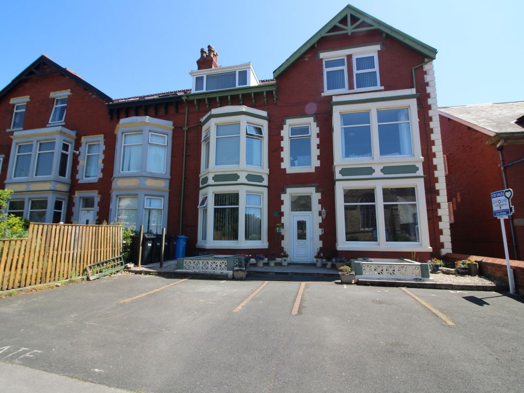 2 bed flat for sale in St. Thomas Road, Lytham St. Annes FY8 Zoopla