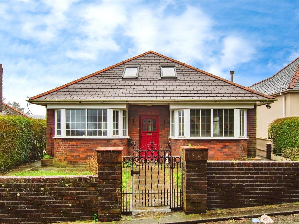 5 bed bungalow for sale in Priory Lodge Drive, Milford Haven