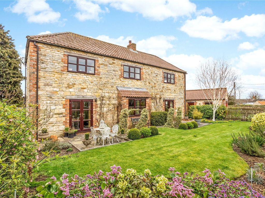 4 bed detached house for sale in Pinfold Lane, Market Overton, Oakham