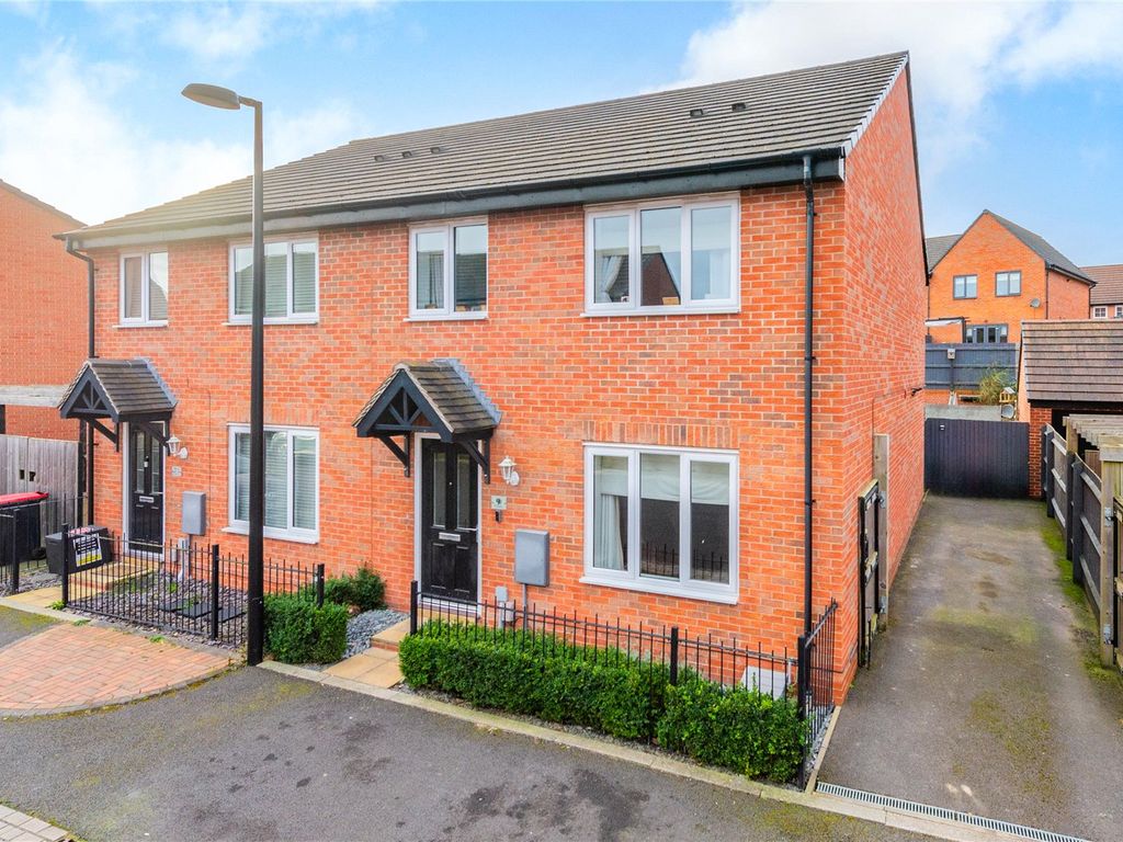 4 bed semidetached house for sale in The Cloisters, Lawley Village