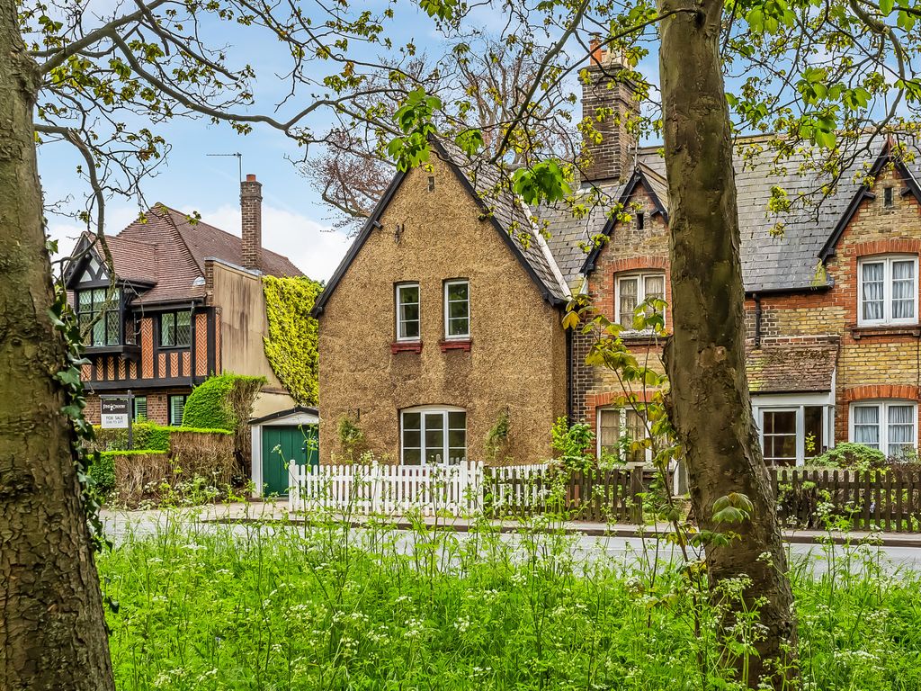 3 bed end terrace house for sale in Ewell Road, Cheam Village, Sutton, Surrey SM3 Zoopla