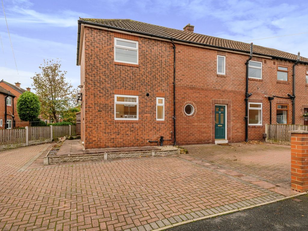 3 bed semidetached house for sale in Queensway, Rothwell, Leeds, West