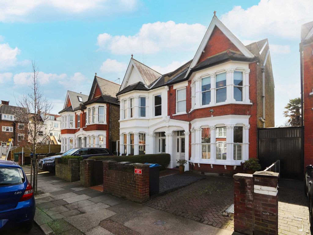 4 bed semidetached house for sale in Sussex Road, New Malden KT3 Zoopla
