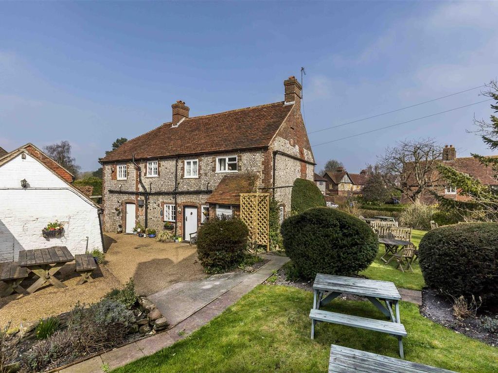 Property Details For Moonlight Cottage Cocking Midhurst Gu29 0hn