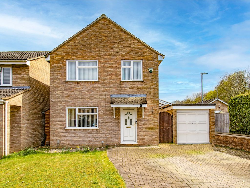 3 bed detached house for sale in Hollins Moor, Liden, Swindon, Wiltshire SN3 Zoopla