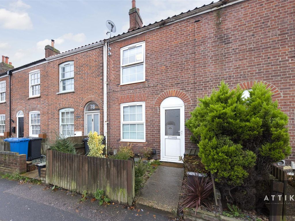 3 bed terraced house for sale in Bull Close Road, Norwich NR3, £190,000