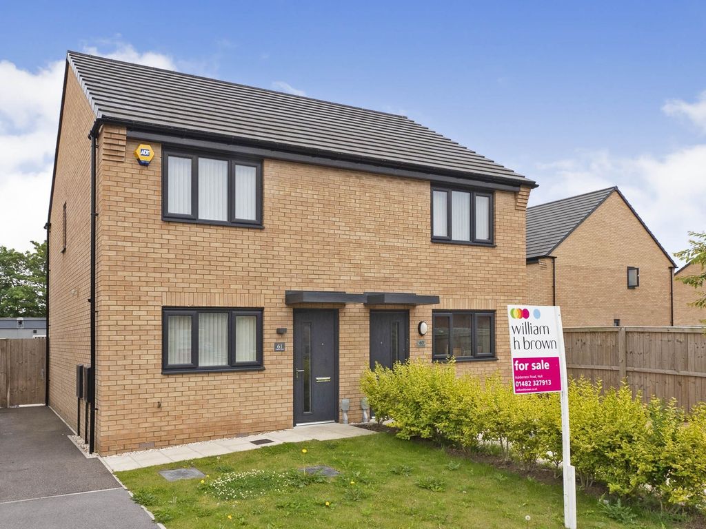 2 bed semidetached house for sale in Kedrum Road, Hull HU9, £120,000