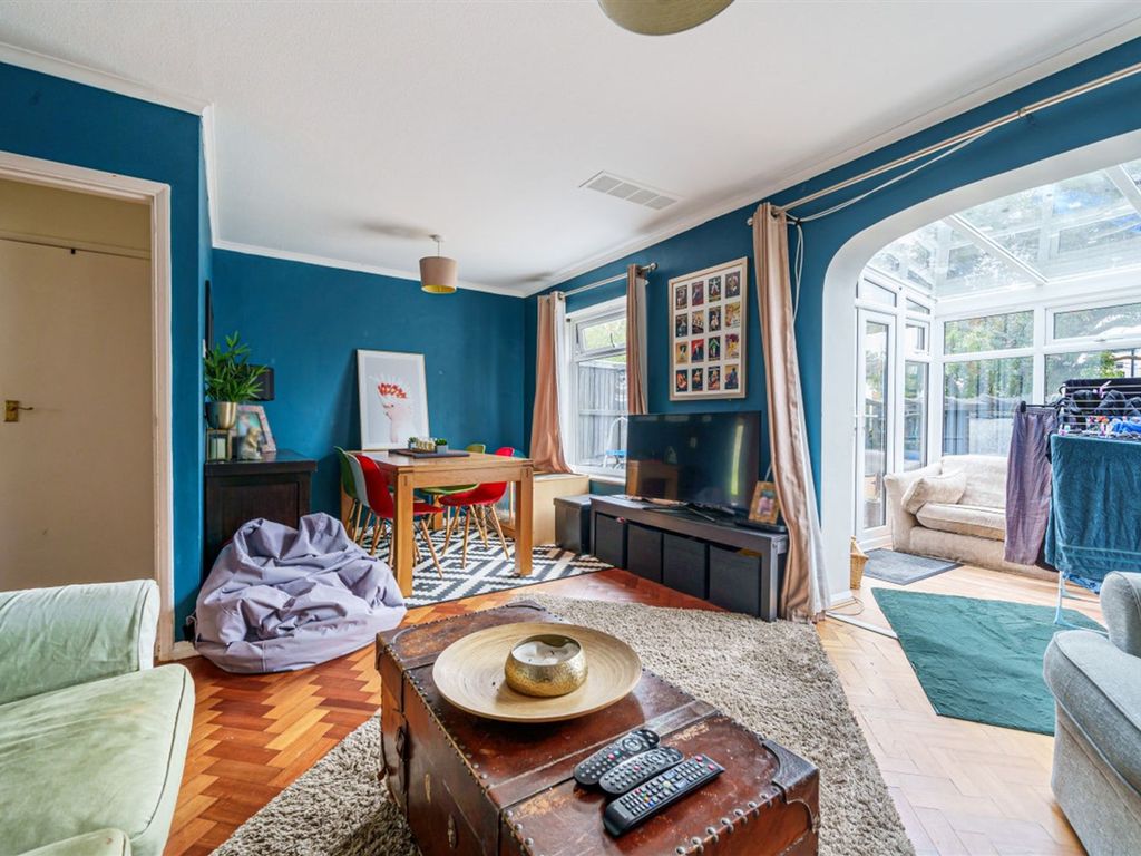 3 bed terraced house for sale in Finches Gardens, Lindfield RH16, £