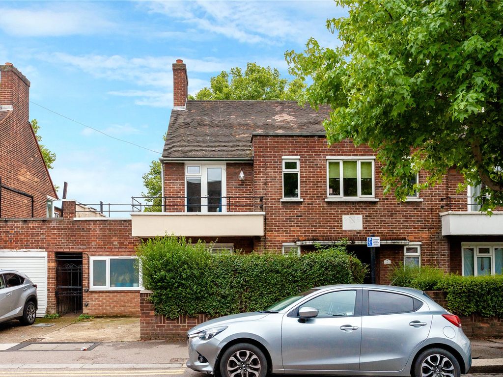 3 bed flat for sale in Brettenham Road, Walthamstow, London E17 Zoopla