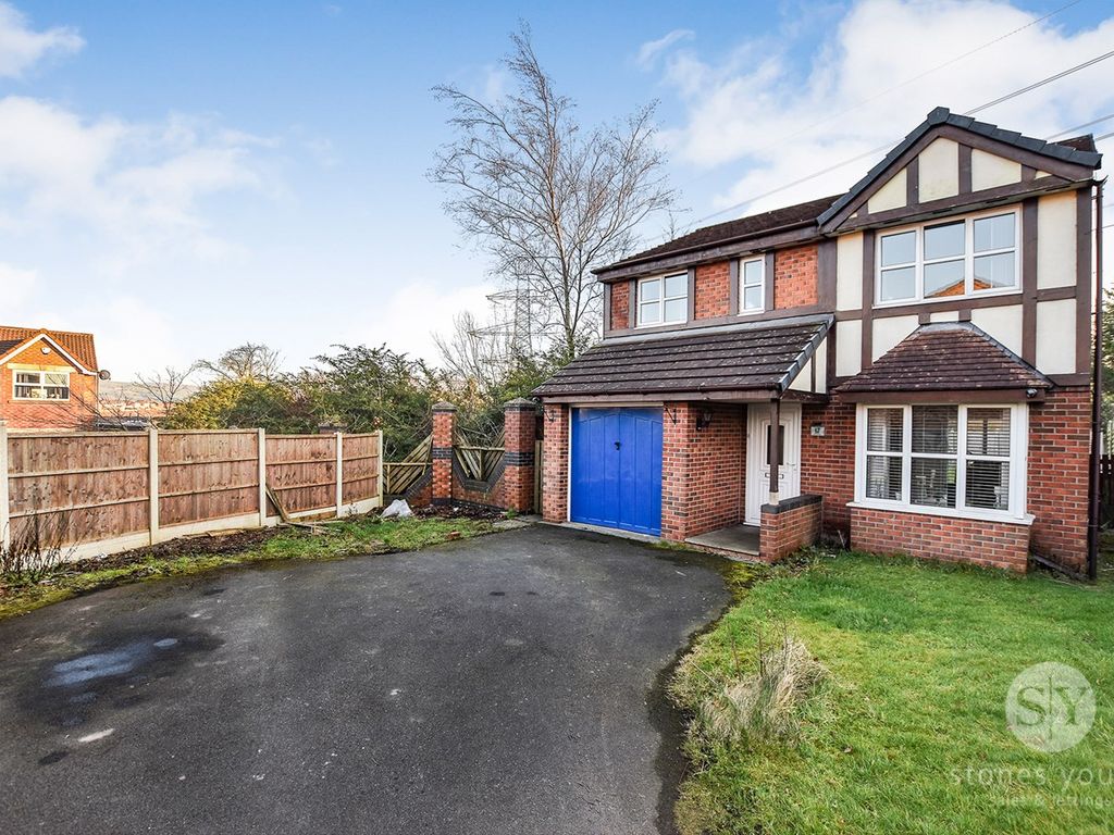 4 bed detached house for sale in Leeward Close, Lower Darwen, Darwen