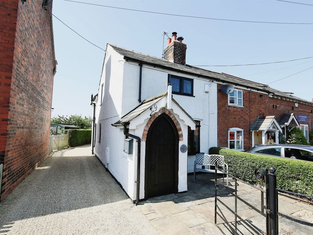 2 bed property for sale in Hill Top Road, Acton Bridge, Northwich CW8