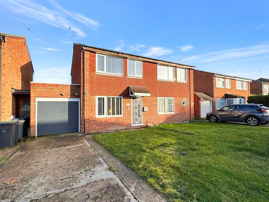 3 bed semidetached house for sale in Wrentham Avenue, Herne Bay CT6, £