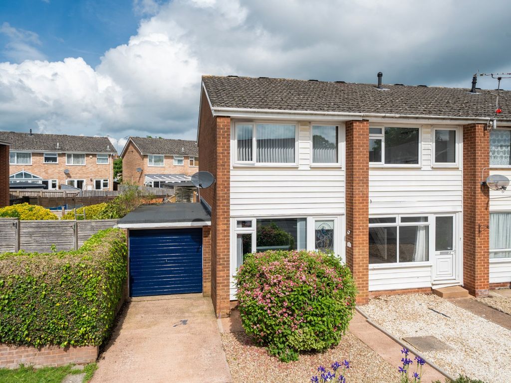 2 bed terraced house for sale in Salway Close, Cullompton, Devon EX15, £200,000 Zoopla