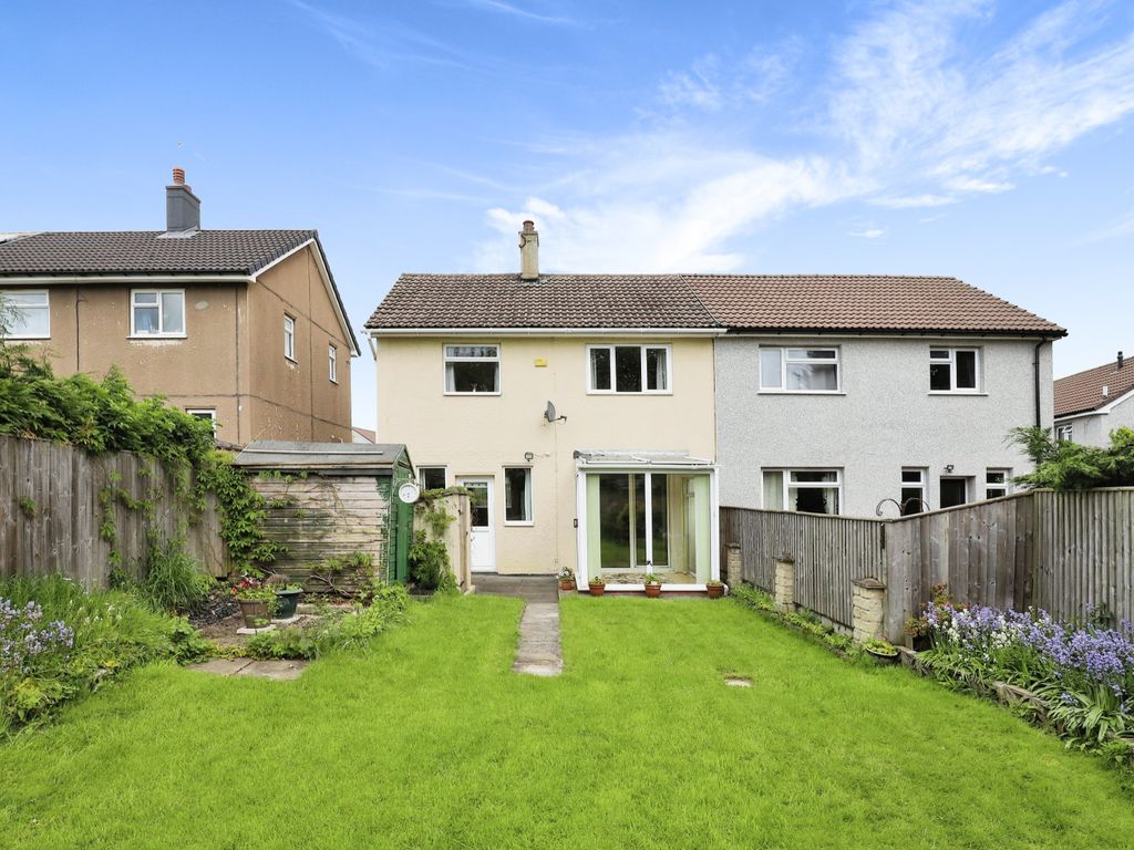 3 bed semidetached house for sale in Castle Hill, Eckington, Sheffield