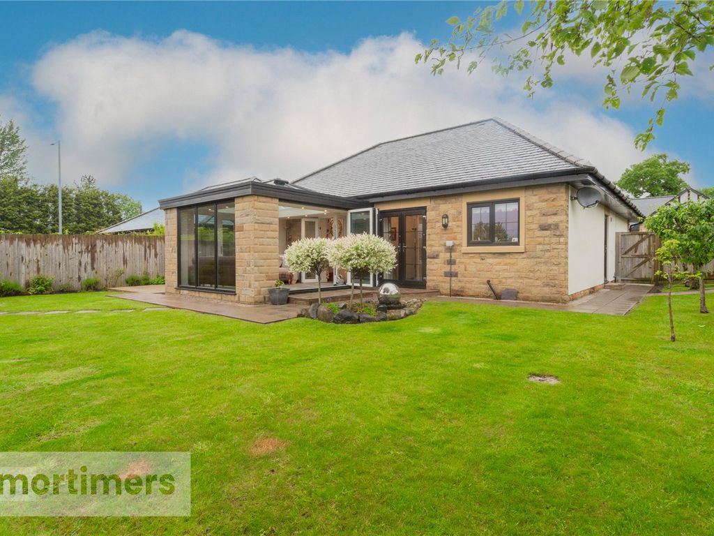 3 bed detached bungalow for sale in Lamb Roe Gardens, Barrow, Clitheroe, Lancashire BB7, £