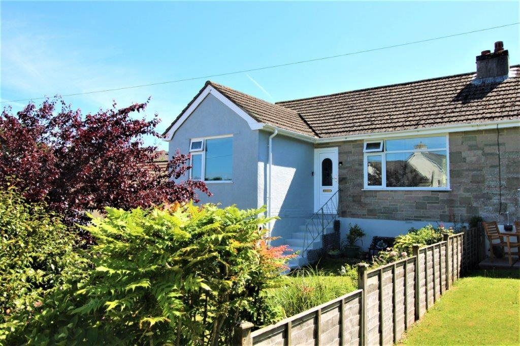 2 bed semidetached bungalow to rent in Moorview End, Marldon, Paignton