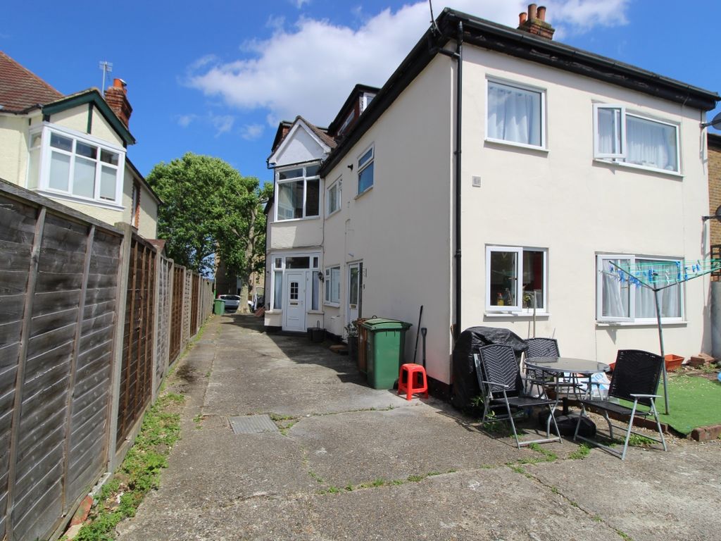 1 bed flat to rent in St. James Road, Sutton, Surrey SM1 Zoopla