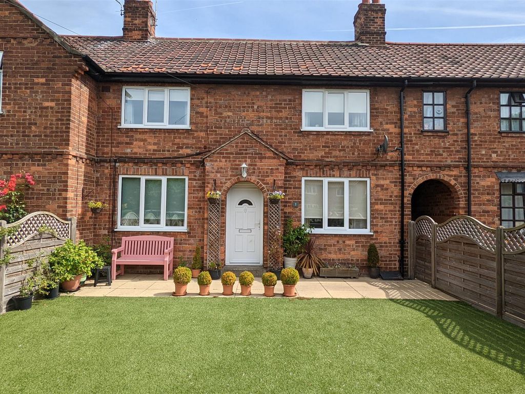 3 bed terraced house for sale in Riverside Gardens, Nether Poppleton