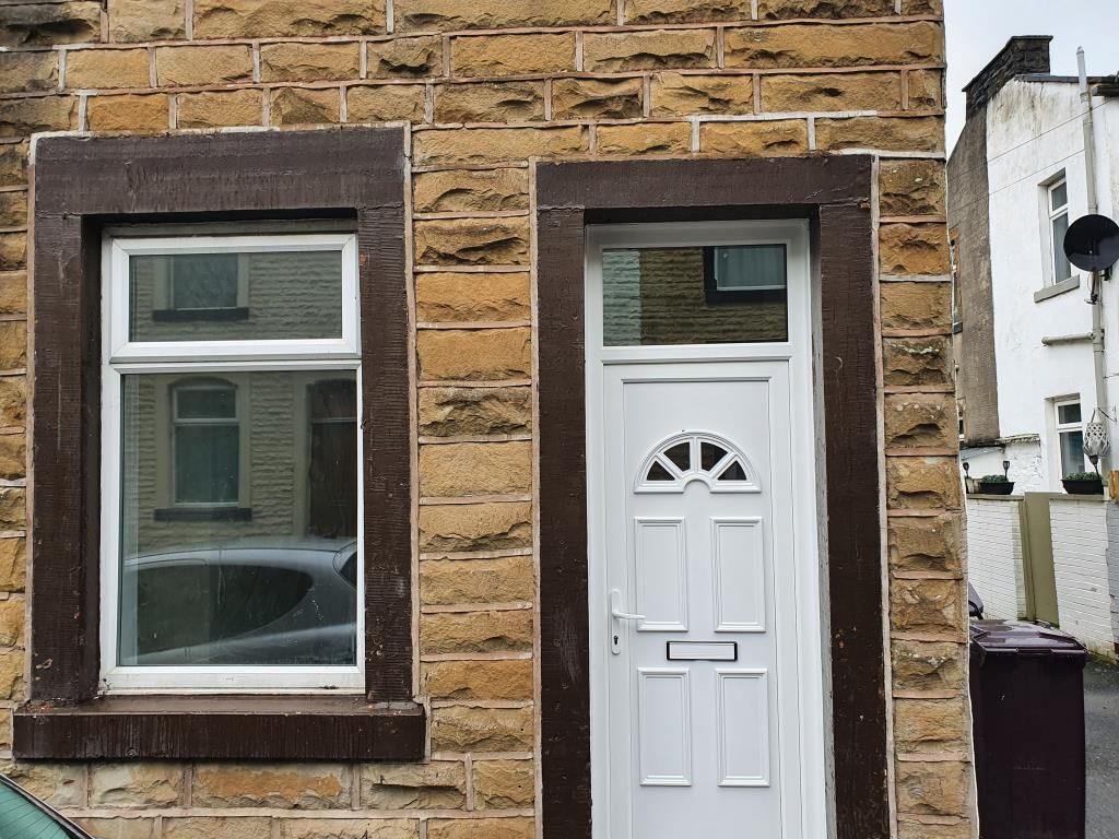 2 bed terraced house to rent in Willow Street, Burnley BB12, £450 pcm