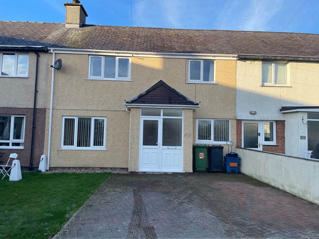 3 bed terraced house to rent in Bryn Paun, Llangoed LL58 Zoopla