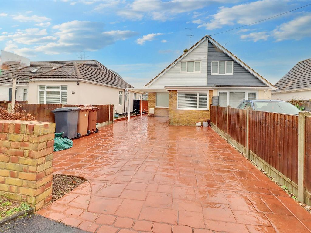 3 bed semidetached house for sale in Waverley Crescent, Wickford SS11, £400,000 Zoopla