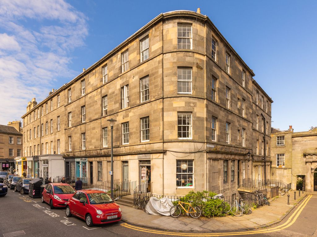 1 (1F2) St Stephen Place, Edinburgh EH3  