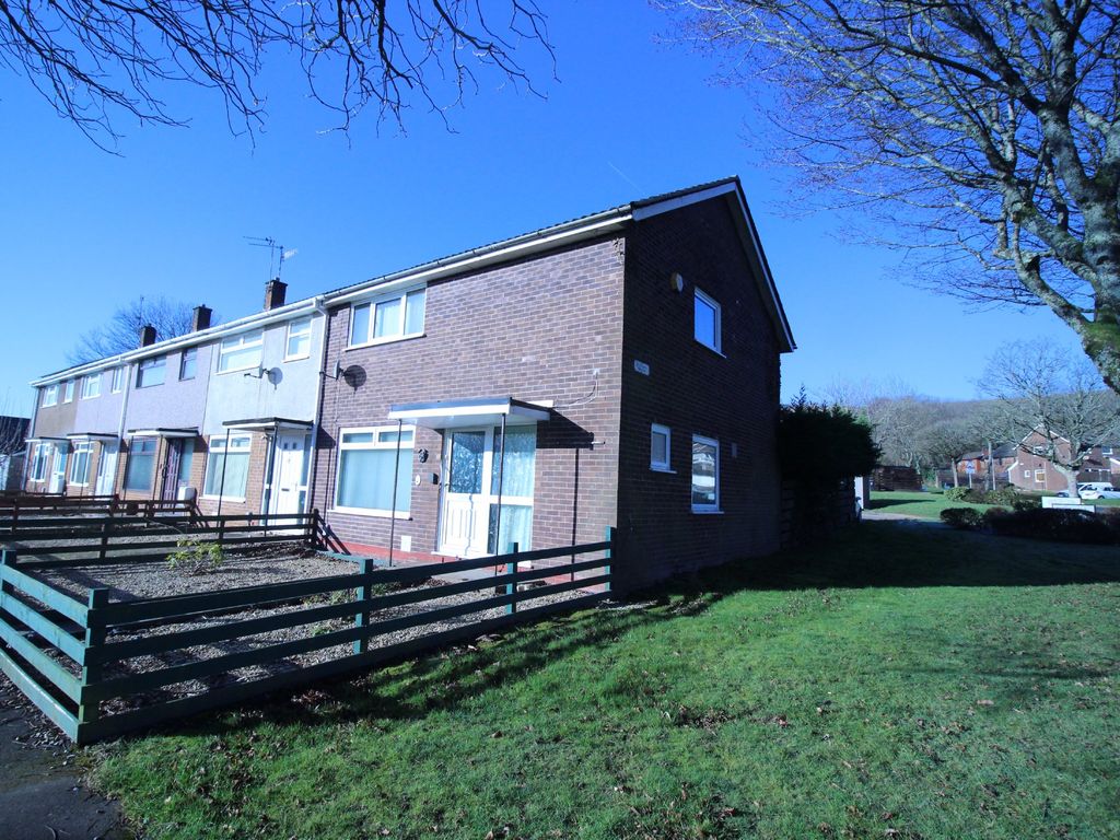 4 bed end terrace house for sale in Dale Path, Fairwater, Cwmbran NP44