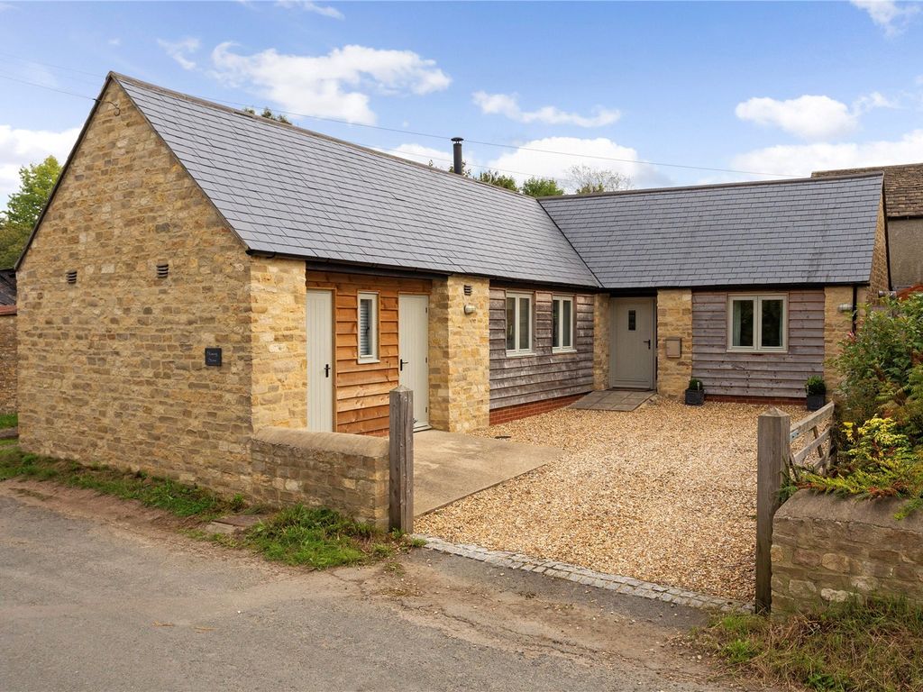 2 bed detached house for sale in Bell Lane, Poulton, Cirencester GL7