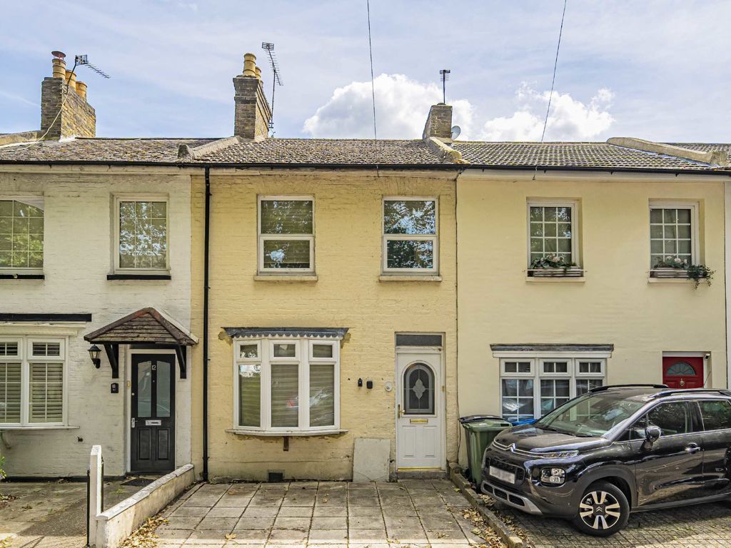 2 bed terraced house for sale in Fairfield East, Kingston Upon Thames