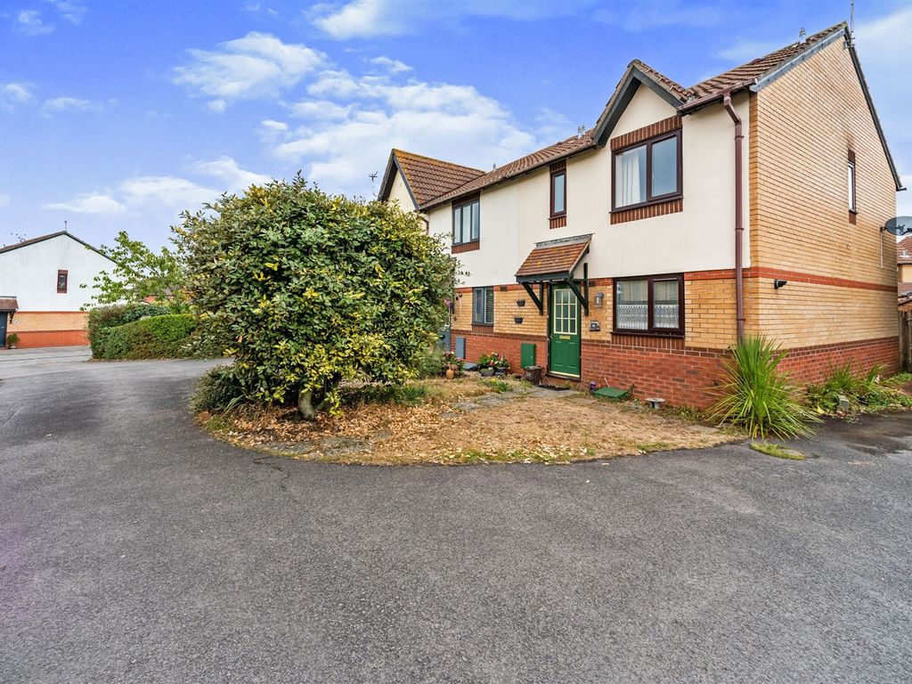 3 bed end terrace house for sale in Juniper Close, Newton, Porthcawl