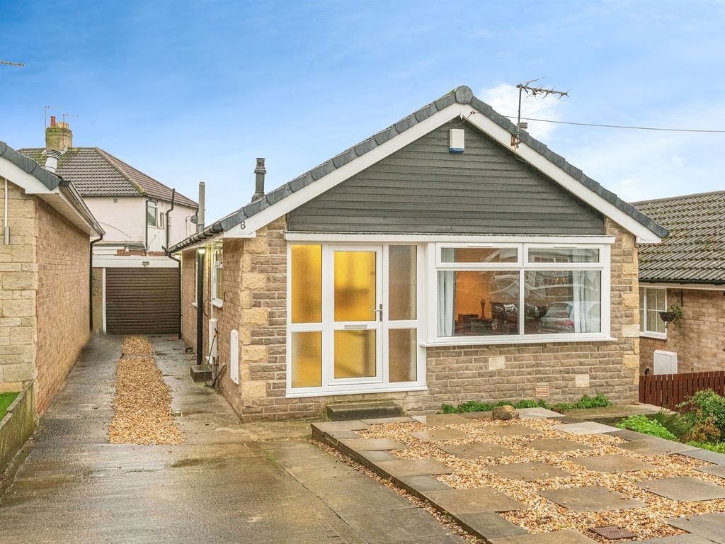 3 bed semidetached bungalow for sale in Vesper Court, Kirkstall, Leeds LS5, £270,000 Zoopla