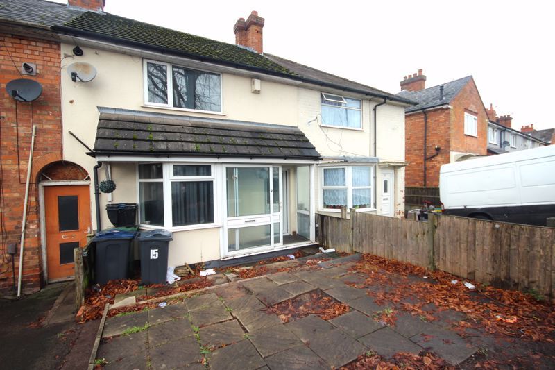 3 bed terraced house to rent in Millhouse Road, Birmingham B25, £1,150
