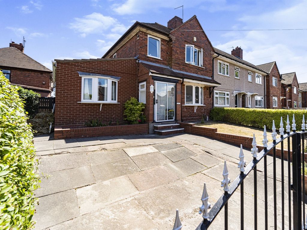 Coronation Road, Wednesbury WS10  