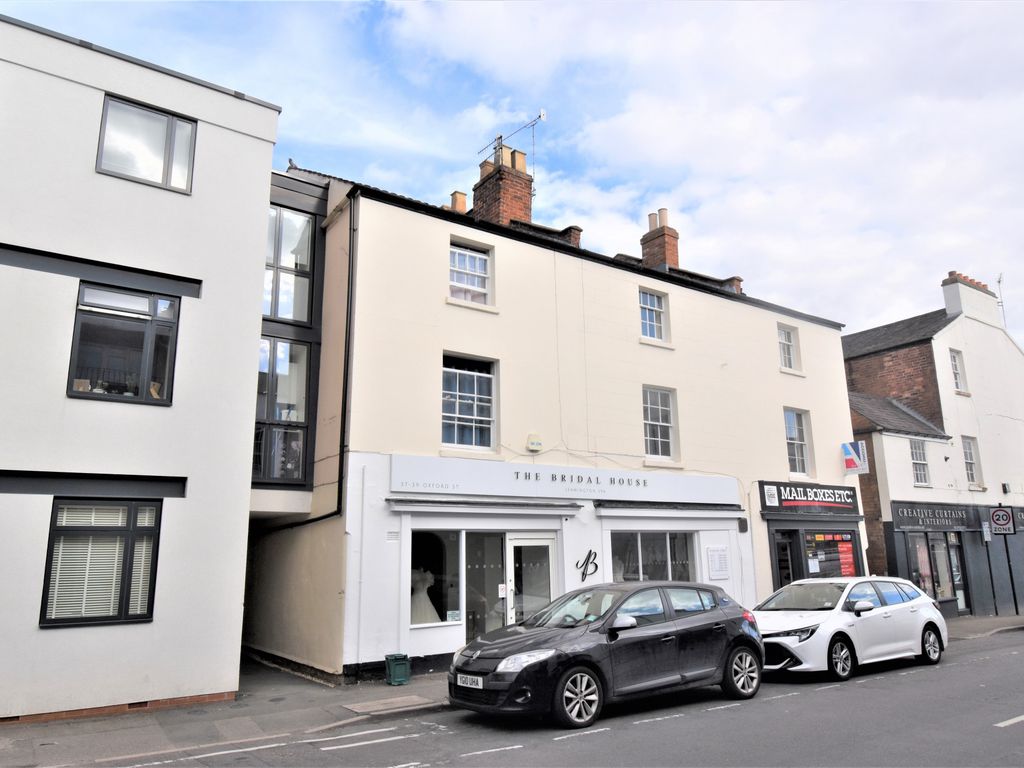 2 bed flat for sale in Oxford Street, Leamington Town Centre CV32 Zoopla