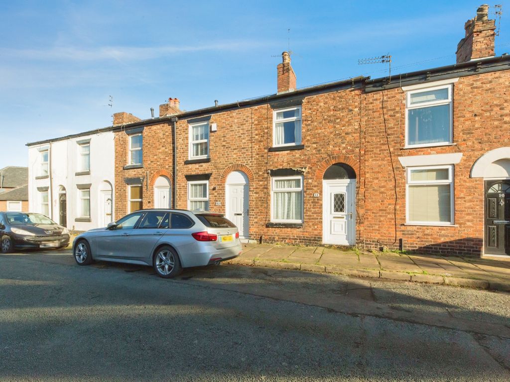 2 bed terraced house for sale in South Park Road, Macclesfield