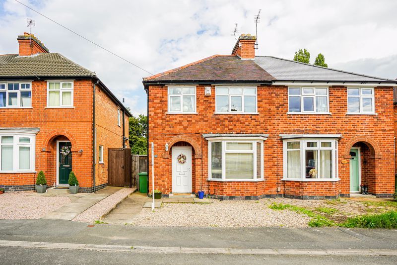 3 bed semidetached house for sale in 11 Oakleigh Avenue, Glen Parva, Leicester LE2, £225,000
