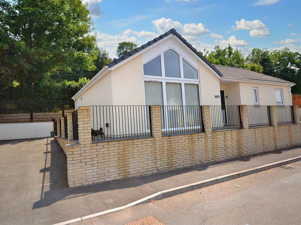 3 bed detached bungalow for sale in Llanddowror, St. Clears, Carmarthen