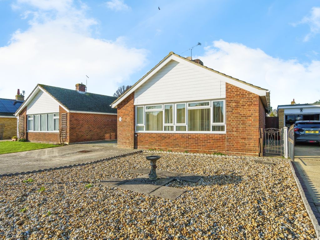 3 bed bungalow for sale in Boxgrove Gardens, Bognor Regis, West Sussex