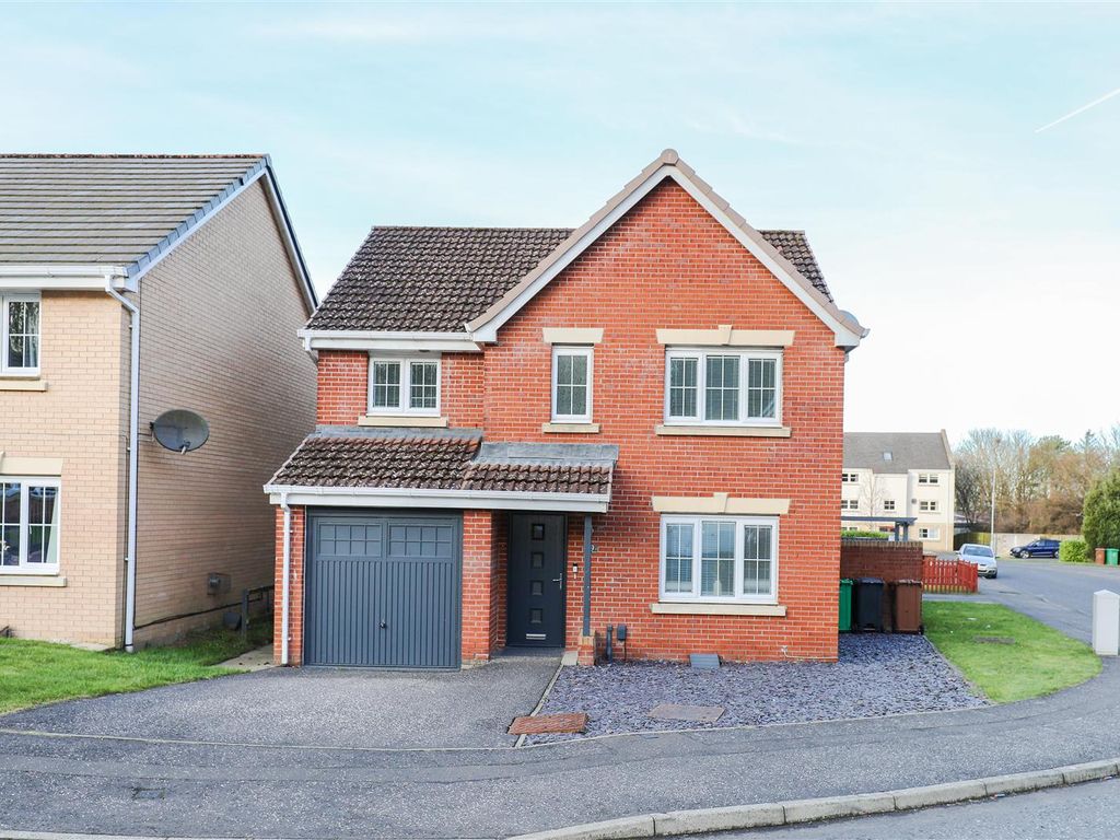 4 bed detached house for sale in Woodlea Grove, Glenrothes KY7, £