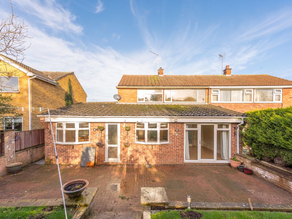 3 bed semidetached house for sale in Rosemary Crescent, Grantham NG31