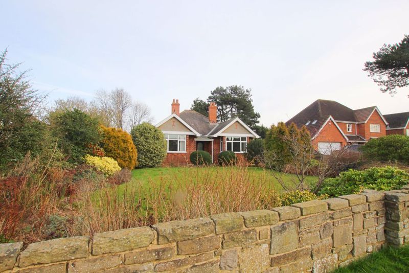 3 bed detached bungalow for sale in Stallingborough Road, Immingham