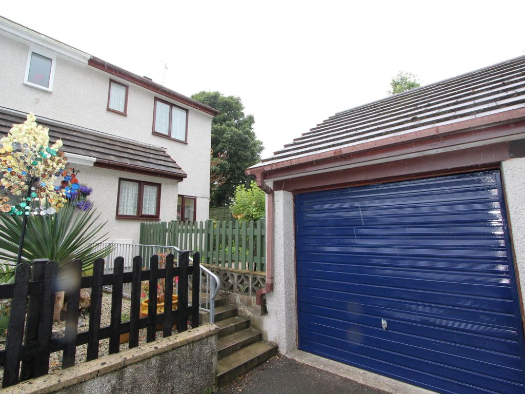 2 bed semidetached house to rent in The Lawns, Torpoint, Cornwall PL11