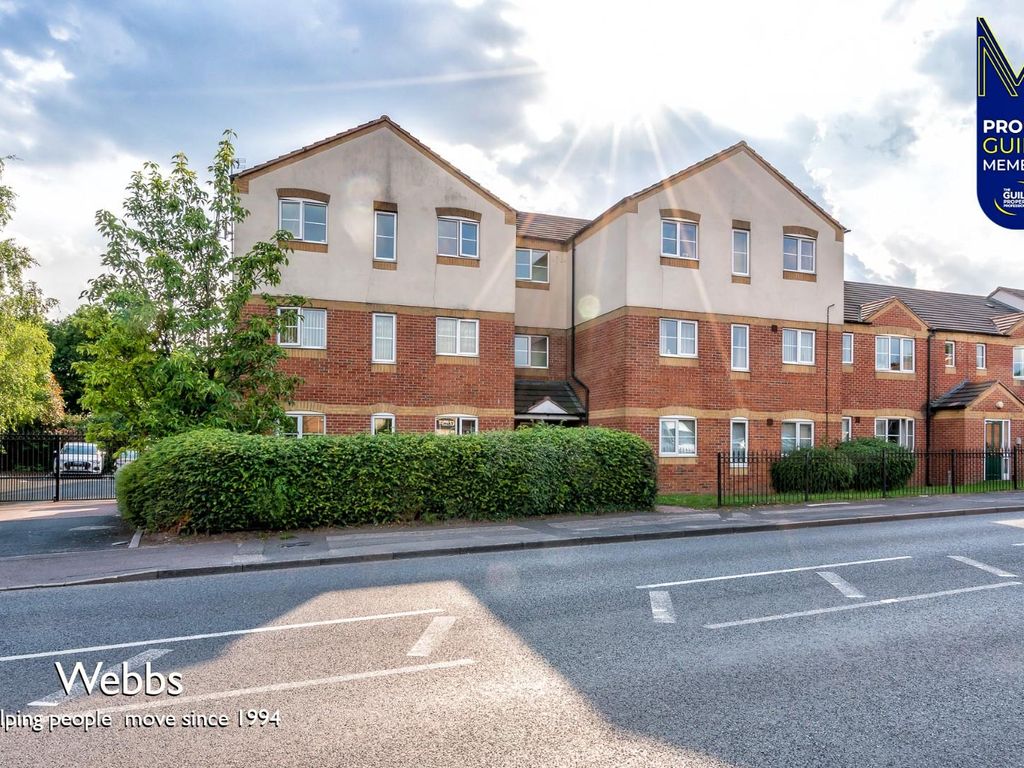 2 bed flat to rent in Essington Road, Willenhall WV12, £745 pcm Zoopla