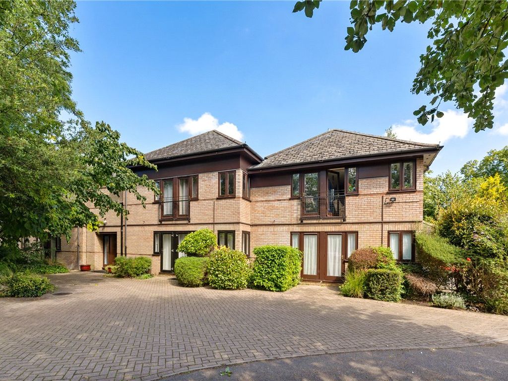 1 bed flat for sale in Twickenham Court, Arbury Road, Cambridge CB4, £