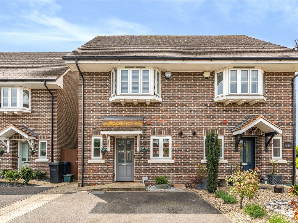 3 bed detached house for sale in Farmers Place, Chalfont St. Peter