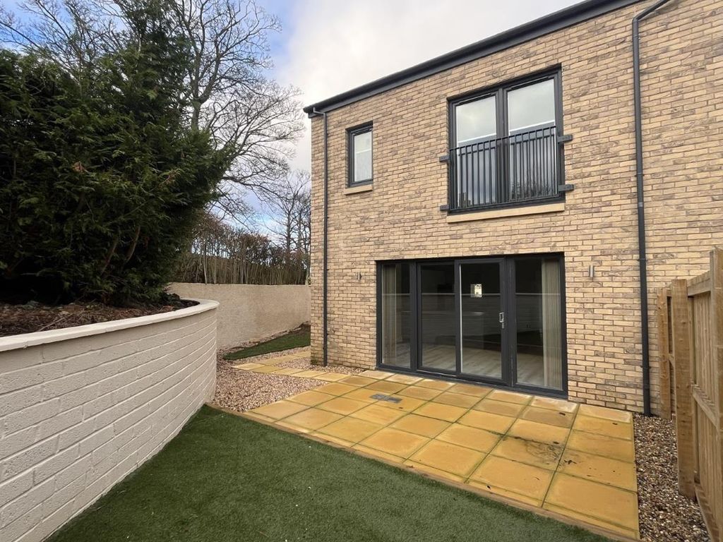 3 bed end terrace house to rent in 65E Aberdour Road, Dunfermline KY11