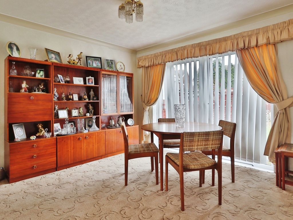 2 bed semidetached bungalow for sale in Kelston Drive, Hessle HU13, £180,000 Zoopla