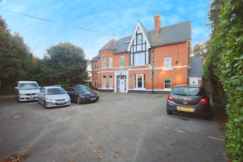 1 bed flat to rent in Lansdowne Road, Bournemouth BH1, £950 pcm Zoopla